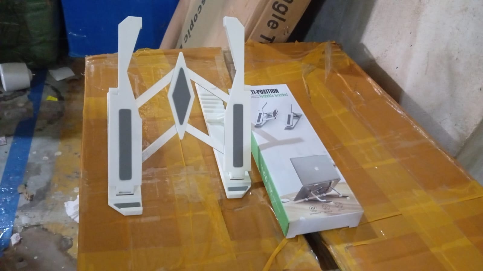 Multi-Position Adjustable Tablet / mobile Phone / bracket Holder (1 Pc) Multi-Position Adjustable Tablet / mobile Phone / bracket Holder (1 Pc)